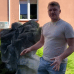 Prace konserwacyjne i restauracyjne rzeźb w Świdniku